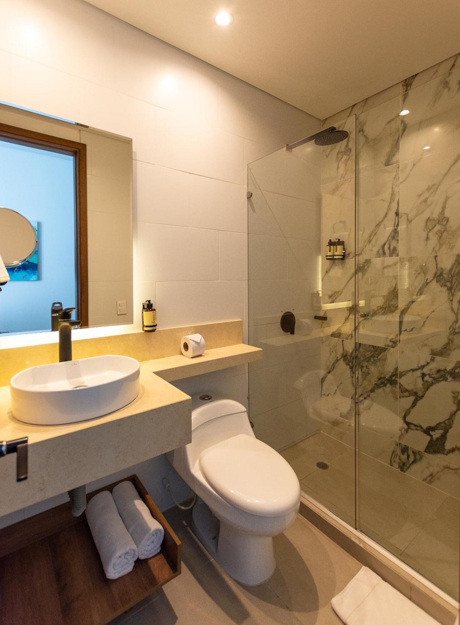 Zi One Luxury Hotel 4*